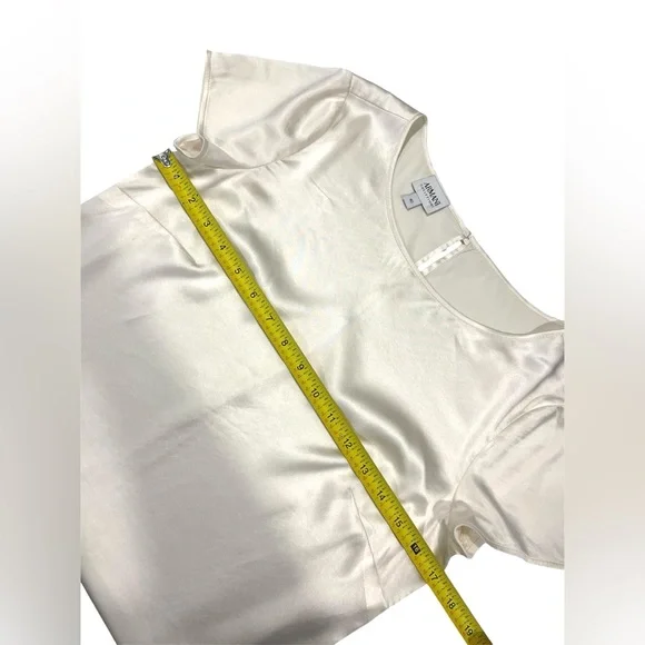 Armani Collezioni Silk Satin Stretch Ivory Short Sleeve Blouse sz 40 Classy - Picture 11 of 13